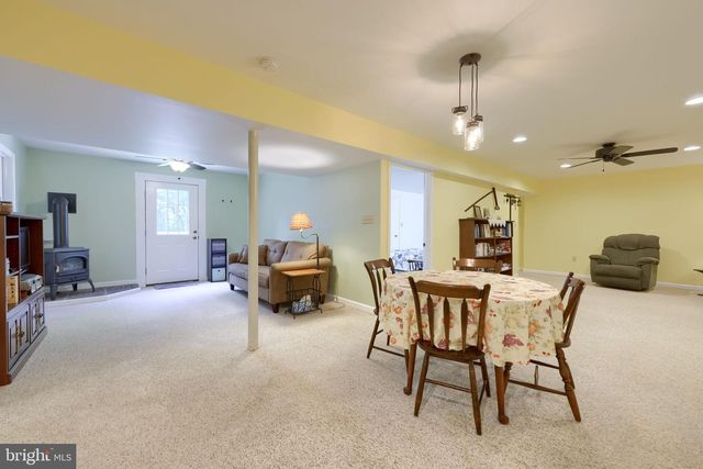 225 COUNTRY DR, Denver, PA 17517
