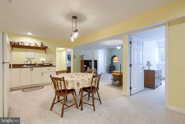 225 COUNTRY DR, Denver, PA 17517