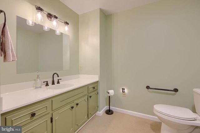 225 COUNTRY DR, Denver, PA 17517