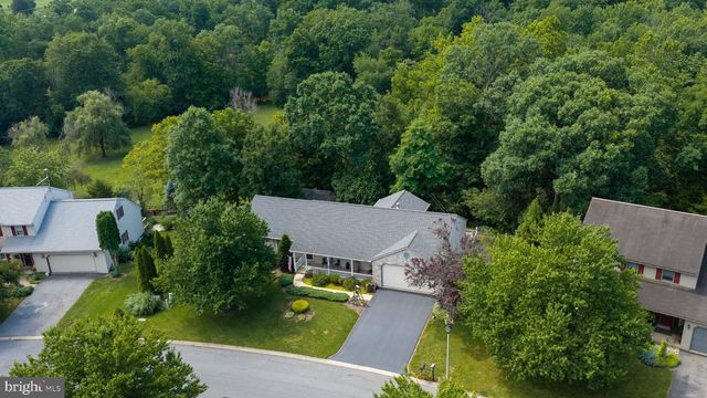 225 COUNTRY DR, Denver, PA 17517