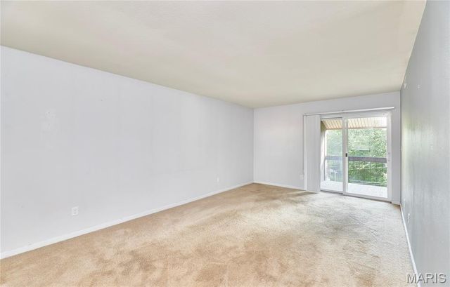 1937 Greenpoint Drive 304, Kirkwood, MO 63122