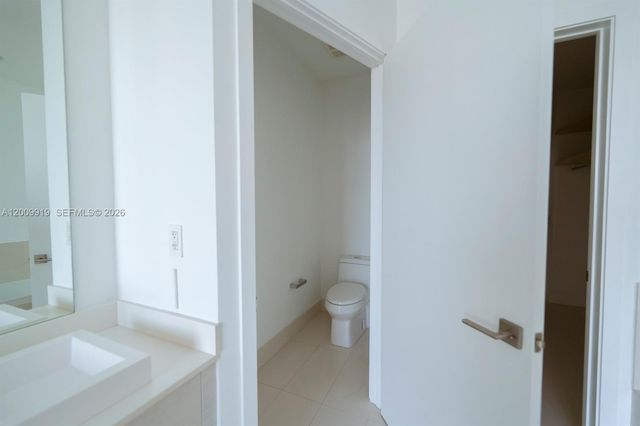 45 SW 9th Street 4906, Miami, FL 33130