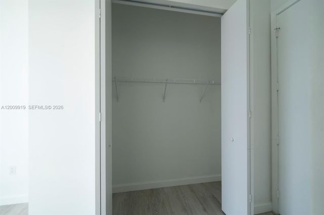 45 SW 9th Street 4906, Miami, FL 33130