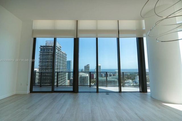 45 SW 9th Street 4906, Miami, FL 33130