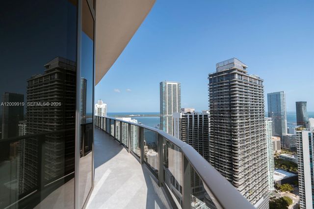 45 SW 9th Street 4906, Miami, FL 33130