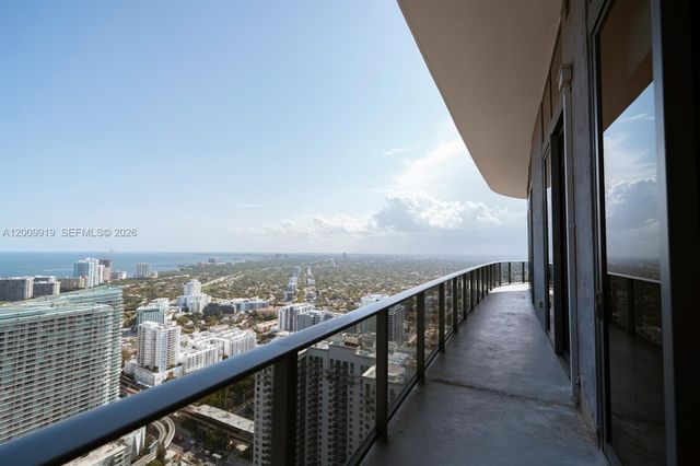 45 SW 9th Street 4906, Miami, FL 33130