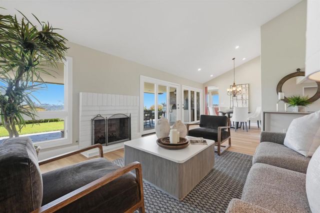 418 Santa Dominga, Solana Beach, CA 92075