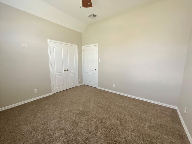 8707 E Crescent Lake Circle, Baytown, TX 77521
