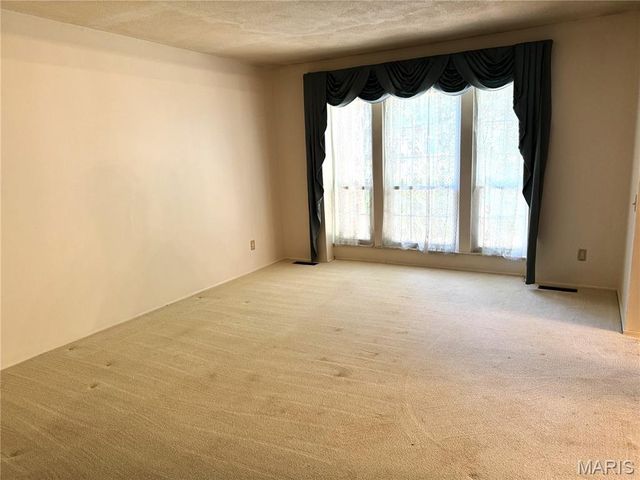 13256 Andiron Court, St Louis, MO 63146
