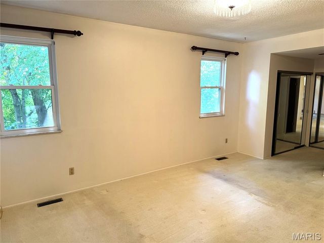 13256 Andiron Court, St Louis, MO 63146