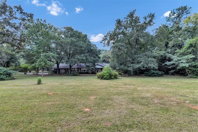 2380 Keys Ferry Road, Jackson, GA 30233