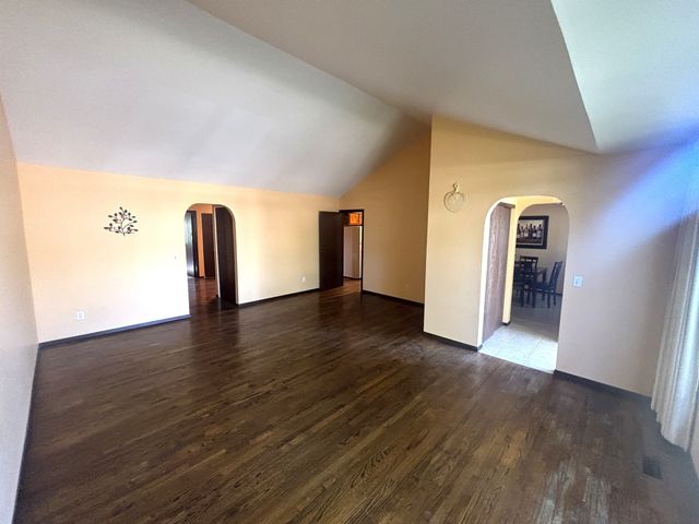 79 Garden Drive, Montgomery, IL 60538