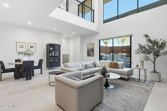 6525 E CAVE CREEK Road 304, Cave Creek, AZ 85331