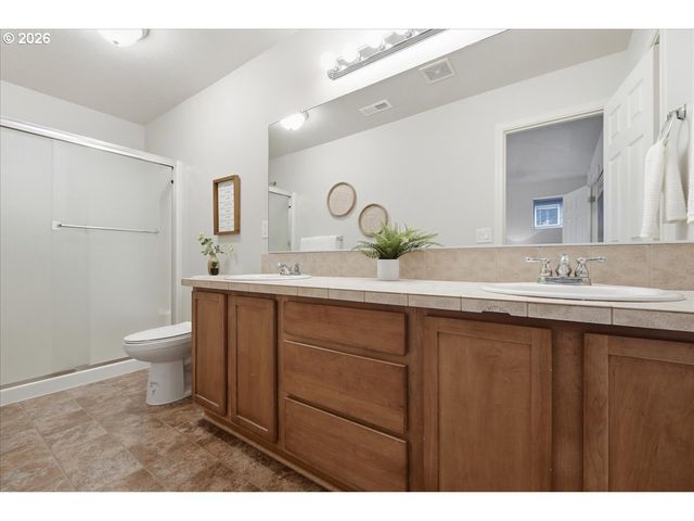 13018 Ne 26TH St, Vancouver, WA 98684