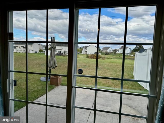 2509 VILLAGE RD, Dover, PA 17315