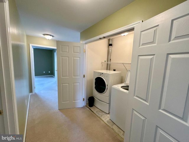 2509 VILLAGE RD, Dover, PA 17315