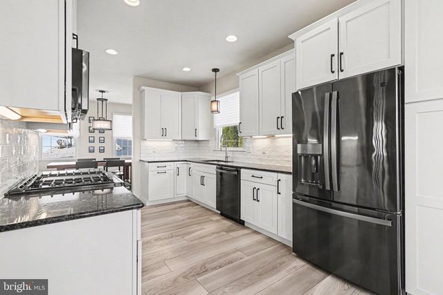 3463 SULLIVAN ST, Mechanicsburg, PA 17050