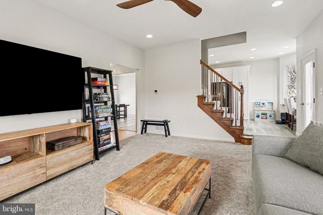 3463 SULLIVAN ST, Mechanicsburg, PA 17050