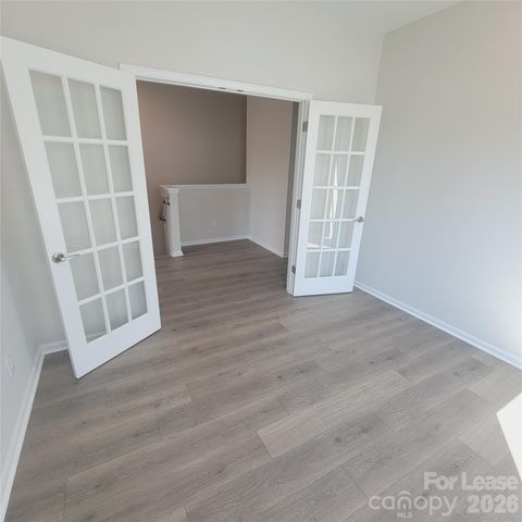 9143 Harwen Lane, Charlotte, NC 28215