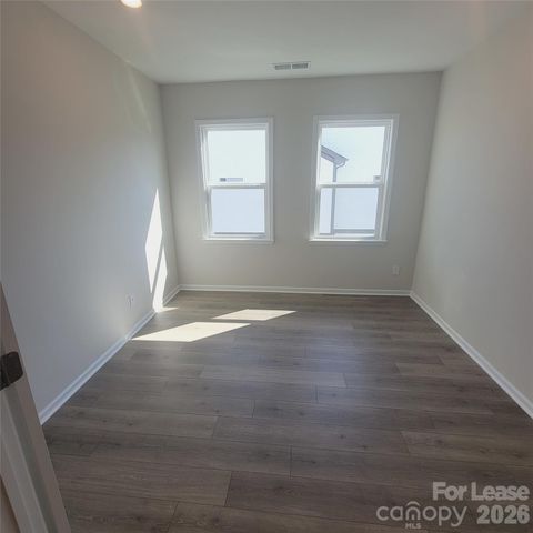 9143 Harwen Lane, Charlotte, NC 28215