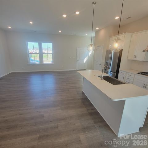 9143 Harwen Lane, Charlotte, NC 28215