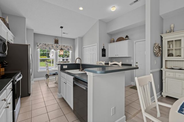 6095 Catalina Dr Unit 2016, North Myrtle Beach, SC 29582