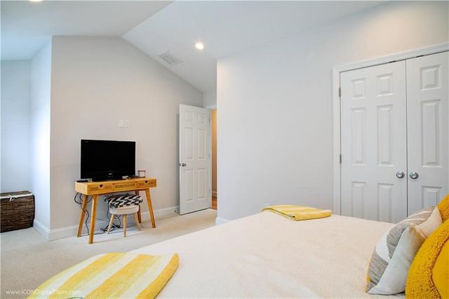 56 Mariner Way, Middletown, RI 02842