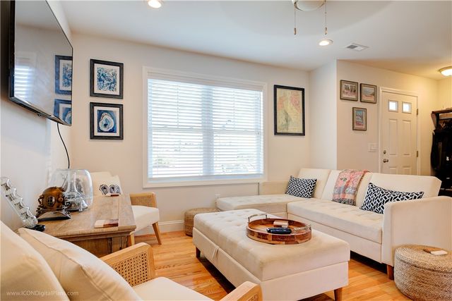 56 Mariner Way, Middletown, RI 02842