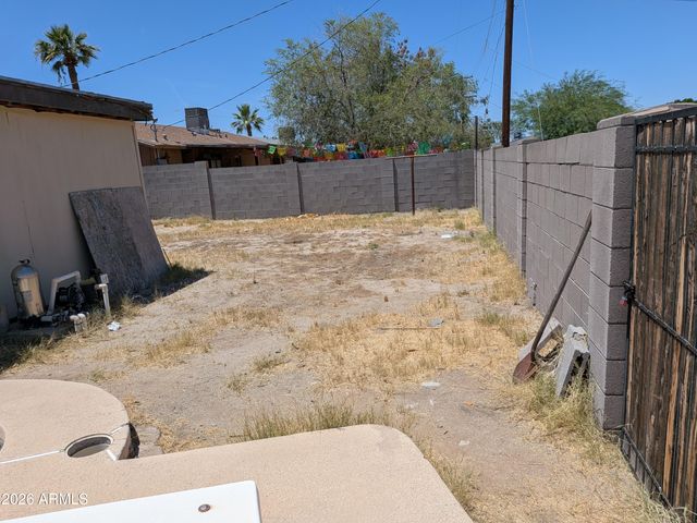 432 E EUCLID Avenue, Phoenix, AZ 85042
