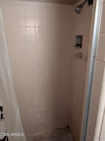 432 E EUCLID Avenue, Phoenix, AZ 85042