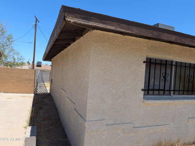 432 E EUCLID Avenue, Phoenix, AZ 85042
