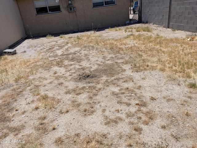 432 E EUCLID Avenue, Phoenix, AZ 85042