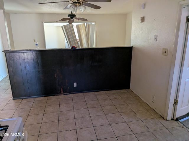 432 E EUCLID Avenue, Phoenix, AZ 85042