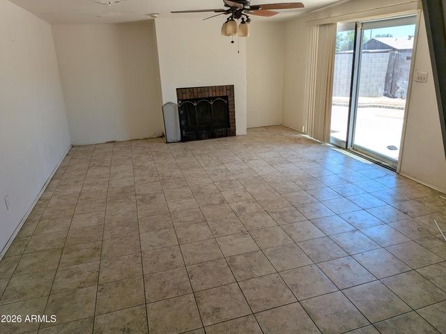 432 E EUCLID Avenue, Phoenix, AZ 85042