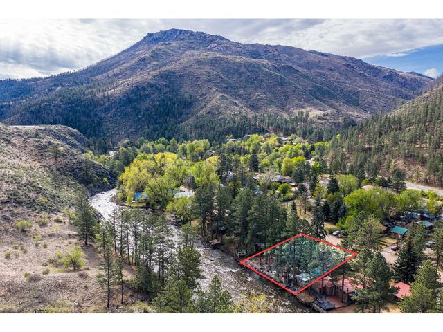 198 Poudre River Rd, Bellvue, CO 80512
