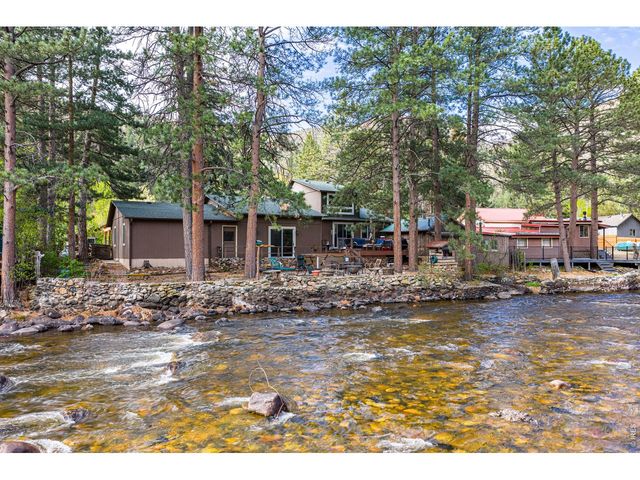 198 Poudre River Rd, Bellvue, CO 80512