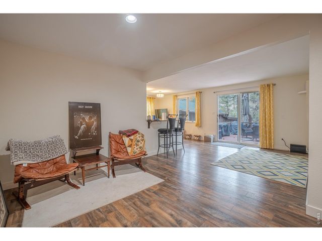 198 Poudre River Rd, Bellvue, CO 80512
