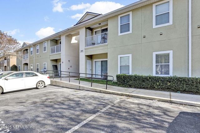 7920 MERRILL Road 305, Jacksonville, FL 32277