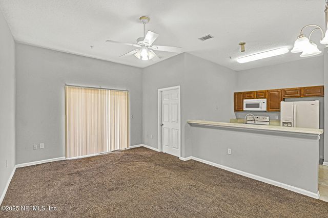 7920 MERRILL Road 305, Jacksonville, FL 32277