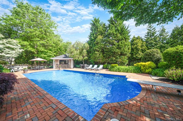 19 Sweetgum Lane, Miller Place, NY 11764