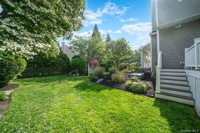 19 Sweetgum Lane, Miller Place, NY 11764
