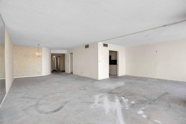 2200 S Ocean Lane 806, Fort Lauderdale, FL 33316