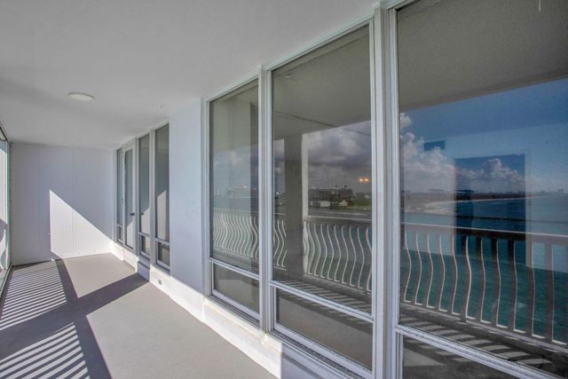 2200 S Ocean Lane 806, Fort Lauderdale, FL 33316