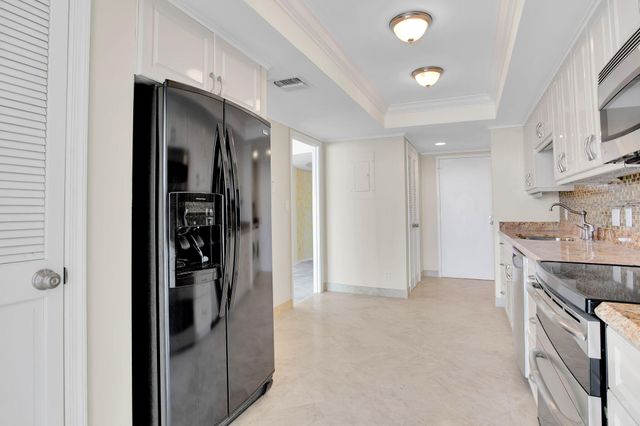 2200 S Ocean Lane 806, Fort Lauderdale, FL 33316