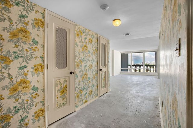 2200 S Ocean Lane 806, Fort Lauderdale, FL 33316