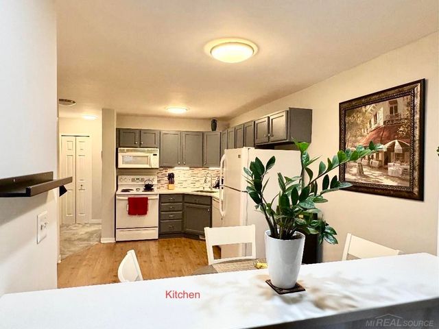 22243 Kinyon Street 3, Taylor, MI 48180