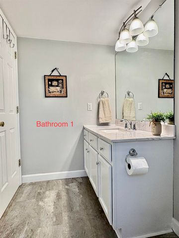 22243 Kinyon Street 3, Taylor, MI 48180