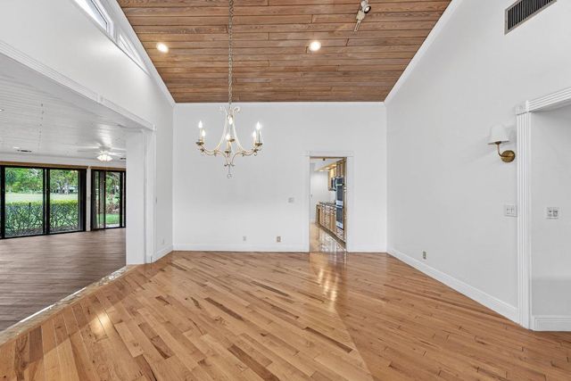 6599 Eastpointe Pines Street, Palm Beach Gardens, FL 33418