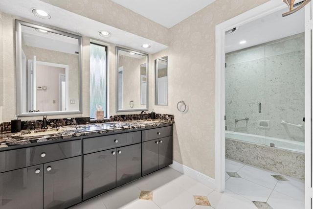 6599 Eastpointe Pines Street, Palm Beach Gardens, FL 33418