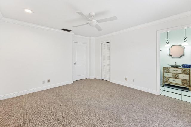 6599 Eastpointe Pines Street, Palm Beach Gardens, FL 33418